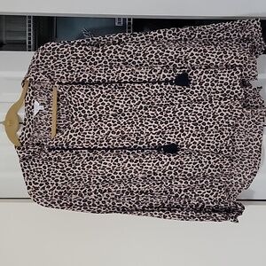 Crown & Ivy Tunic blouse